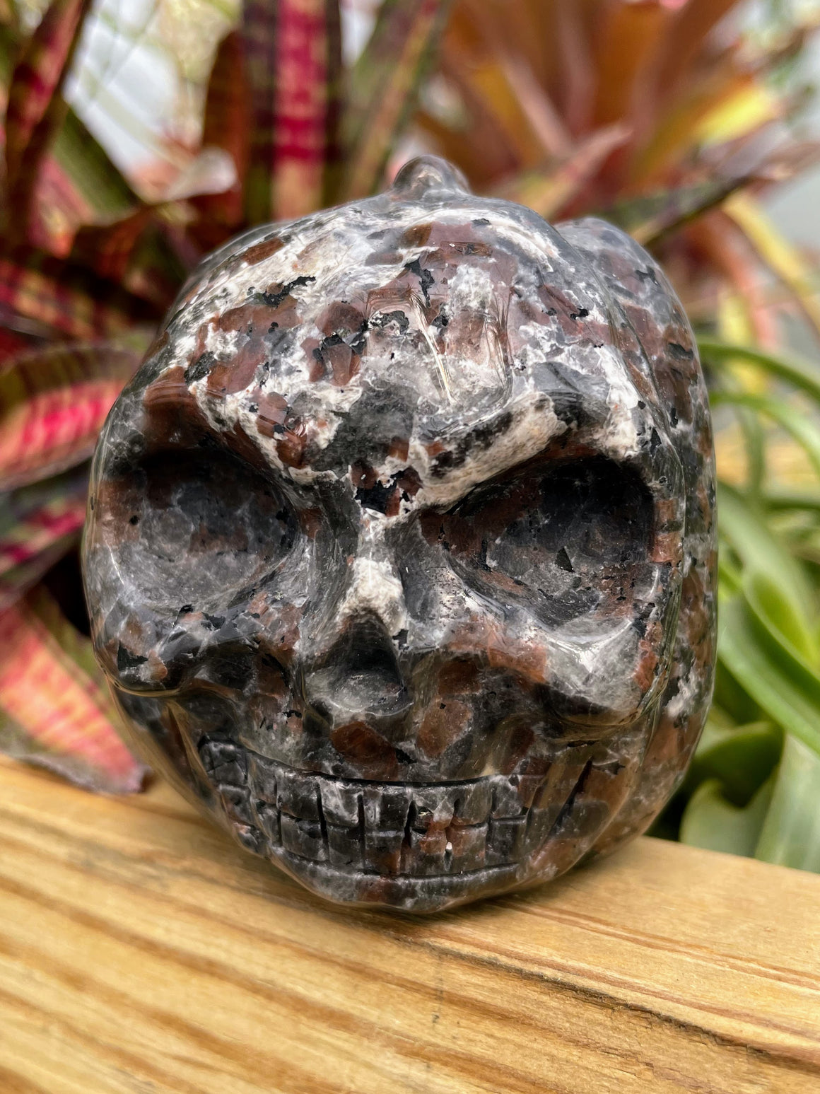 Yooperlite Jack-O'-Lantern Skull Crystal Carving