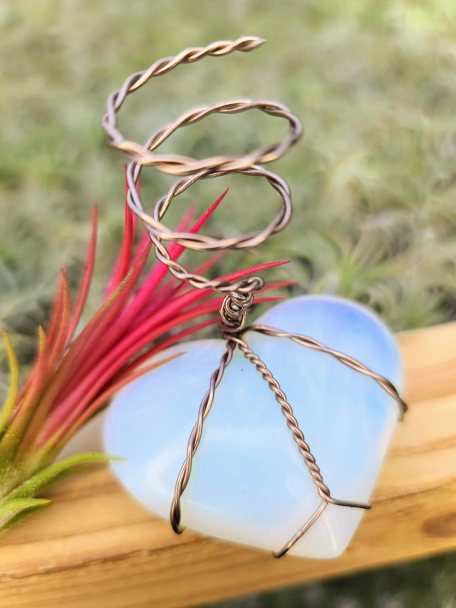 WYSIWYG Opalite Heart Air Plant Holder with Fuego