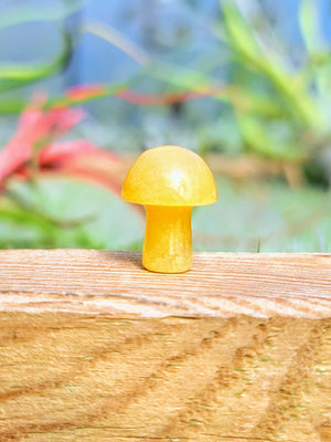 Mini Yellow Aventurine Crystal Mushroom