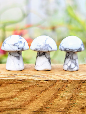 Mini Howlite Crystal Mushroom