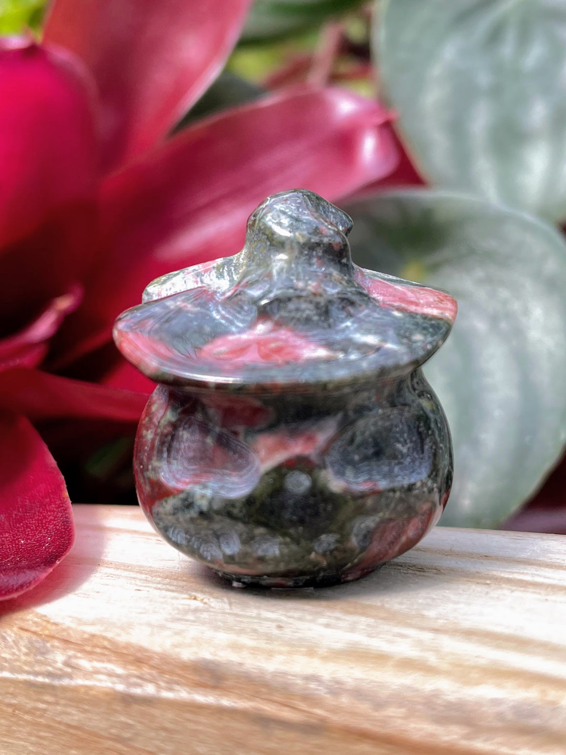 Plum Blossom Jasper Jack-O'-Lantern Crystal Carving